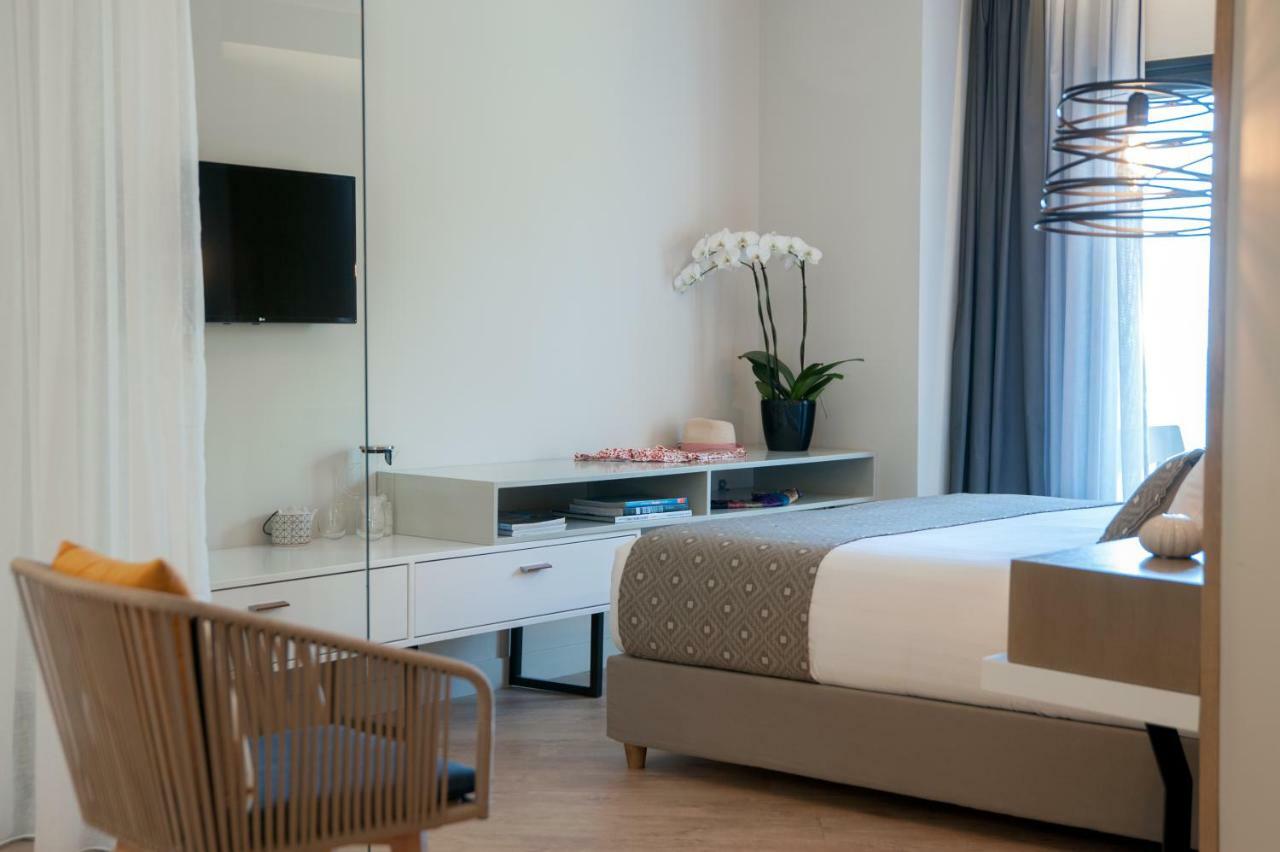 Seasabelle Near Athens Airport 3*